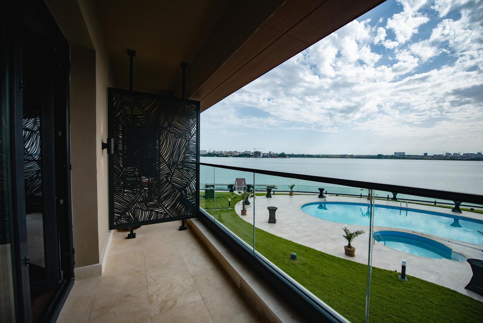 Belinda Hotel Mamaia Adults Only Exterior photo